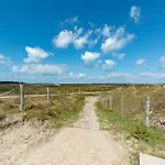 In Sint Maartenszee With Garden Views