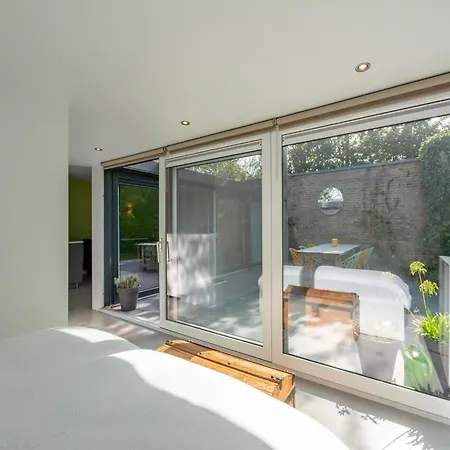 In Sint Maartenszee With Garden Views *