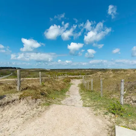In Sint Maartenszee With Garden Views
