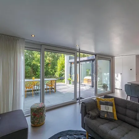 In Sint Maartenszee With Garden Views *