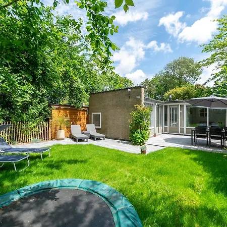In Sint Maartenszee With Garden Views *