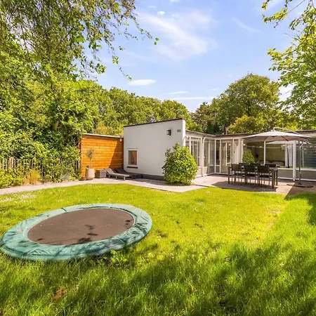 Feriehus In Sint Maartenszee With Garden Views *