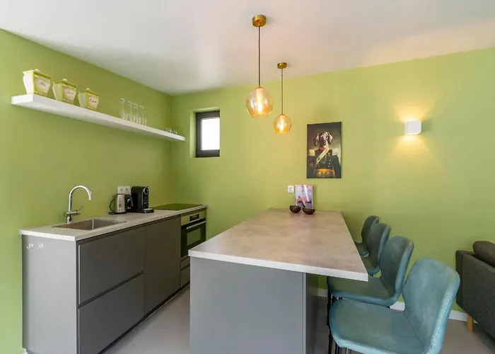 In Sint Maartenszee With Garden Views