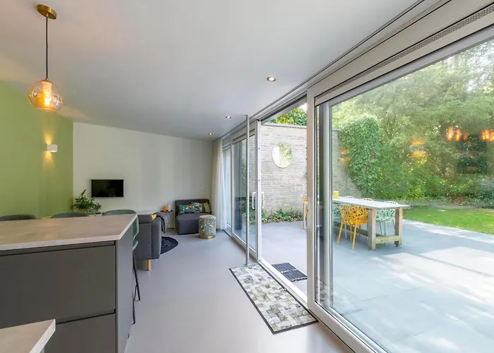 In Sint Maartenszee With Garden Views * Sint Maartensvlotbrug