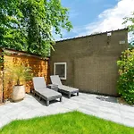 In Sint Maartenszee With Garden Views
