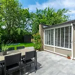 In Sint Maartenszee With Garden Views * Sint Maartensvlotbrug