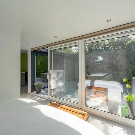 In Sint Maartenszee With Garden Views *